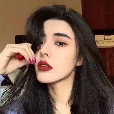 性感女勇士